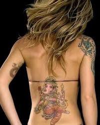 Όμορφο γυναικείο τατουάζ. Πού, τι και πώς;
