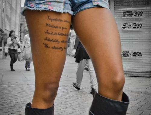 τατουάζ στο πόδι