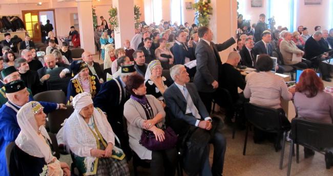 Το πολιτικό ερώτημα: Πόσοι Τάταροι στην Κριμαία