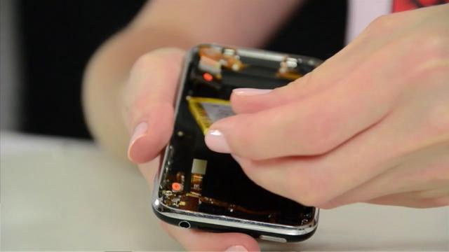 Αντικατάσταση της μπαταρίας iPhone 3GS - πώς να μην συγχέεται