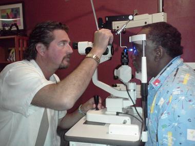 Διόρθωση όρασης λέιζερ: τα υπέρ και τα κατά της χειρουργικής επέμβασης